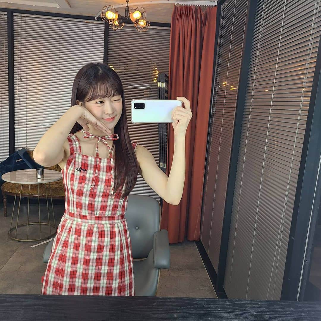 LABOUMさんのインスタグラム写真 - (LABOUMInstagram)「[#유정] 마지막까지 해피유정데이💕  #라붐 #LABOUM #YUJEONG  #HAPPY_YUJEONG_DAY #HAPPYBIRTHDAY_YUJEONG」2月14日 21時53分 - officiallaboum