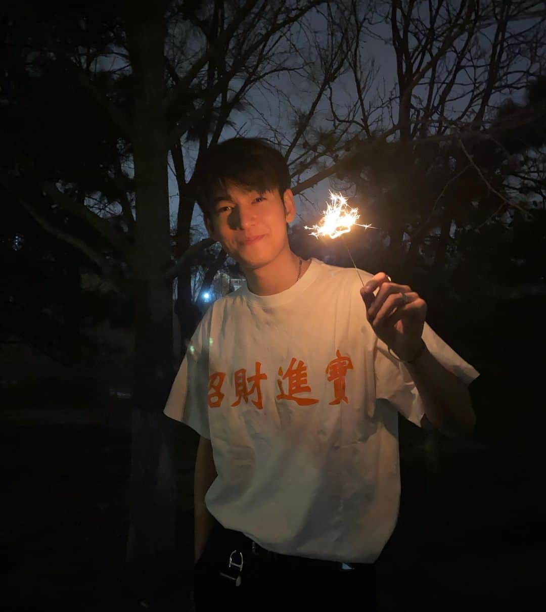 樋口葉生のインスタグラム：「🌹Happy Valentine’s Day and Happy the year of the 🐂🎆」