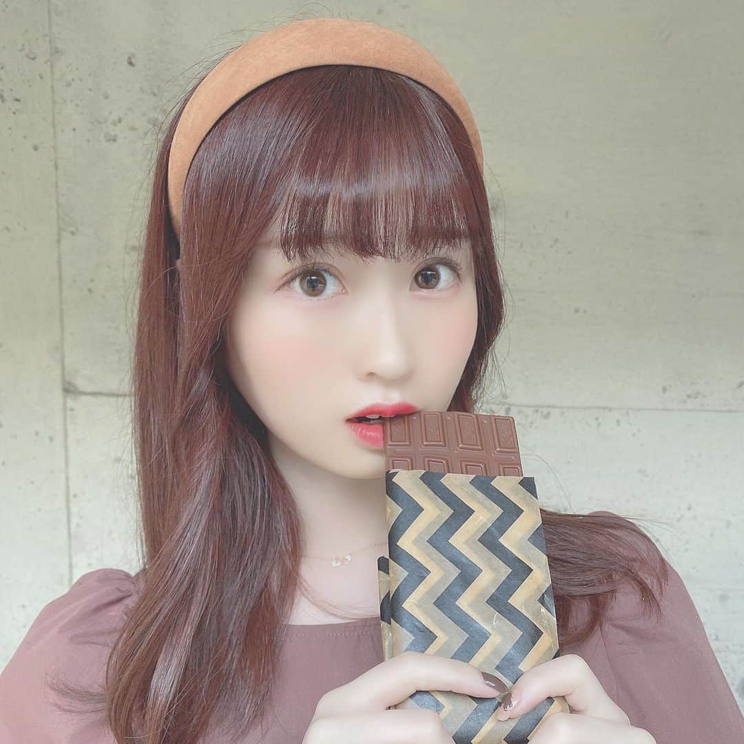 佐野心音のインスタグラム：「🍫 𝙃𝙖𝙥𝙥𝙮 𝙑𝙖𝙡𝙚𝙣𝙩𝙞𝙣𝙚 🍫 * * #happyvalentinesday #valentine #バレンタイン #チョコレート #カチューシャ」