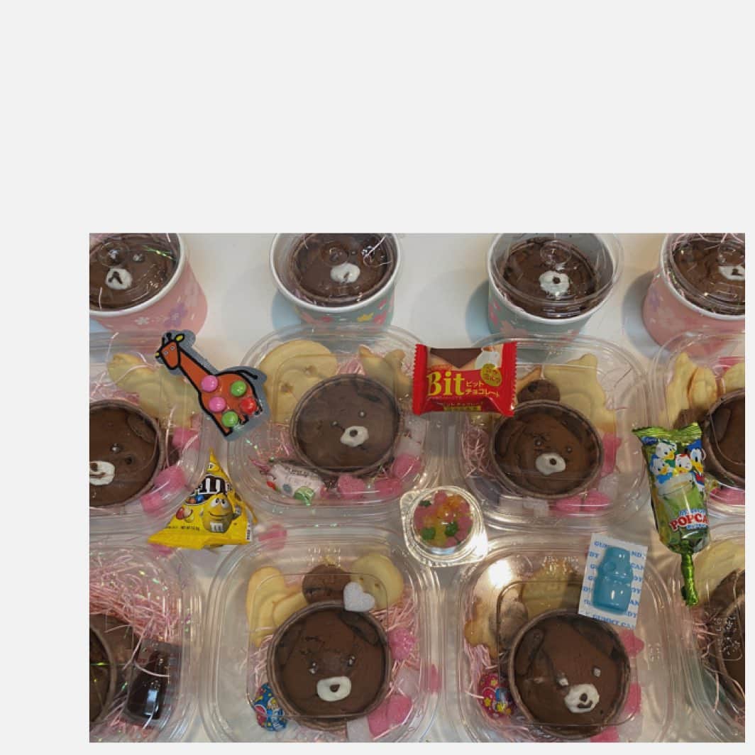 黒江心温さんのインスタグラム写真 - (黒江心温Instagram)「・ ・ HappyValentine🍫❤️ ・ 今年はクマフィン作りました🧸 ついでにクッキーも作ってみたりꪔ̤̱ꪔ̤̱ ・ みんな美味しいって食べてくれて嬉しかったっ！！！ ・ ・ ・  #こはるん #るんてぃーず #Popteen #レギュモ5期生 #valentine #happyvalentinesday #クマフィン #手作り」2月14日 21時58分 - koharun_586