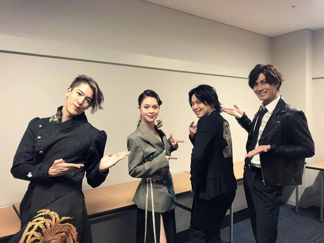 小柳ゆきのインスタグラム：「Brand new musical concert2021。  とても温かい空気感と拍手の中、名古屋公演終了致しました✨ やはり拍手を肌で感じられるのは大変嬉しいです。 ありがとうございました😊  次は神戸公演です！  そして昨日の地震大きかったですね。 東北の方々は大丈夫でしたか？ 引き続き、余震にもお気をつけてくださいね。」