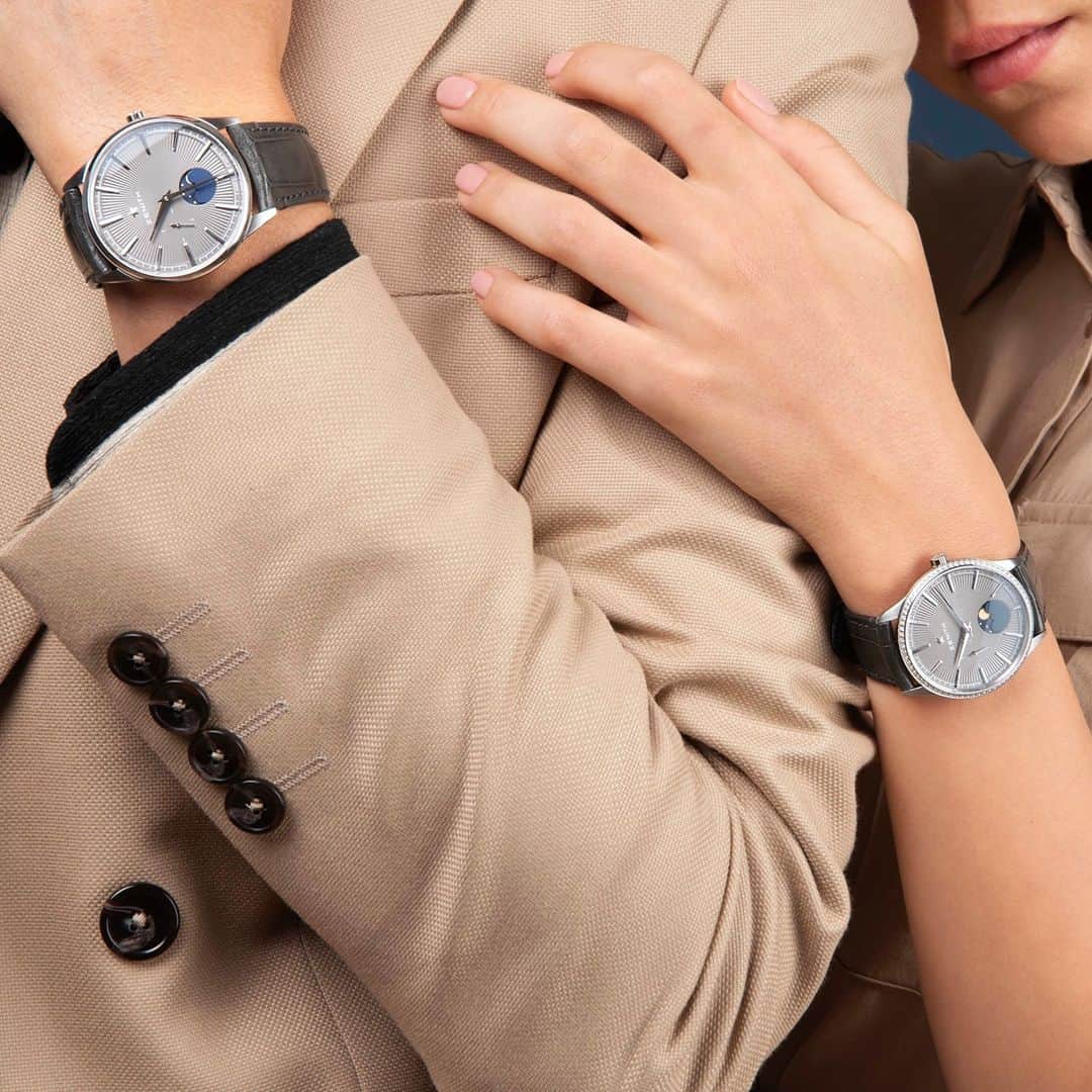 ゼニスのインスタグラム：「#EliteMoonphase: This Valentine's Day, Zenith celebrates those who share a dream and constantly move towards it, cherishing life's greatest moments together along the way.」