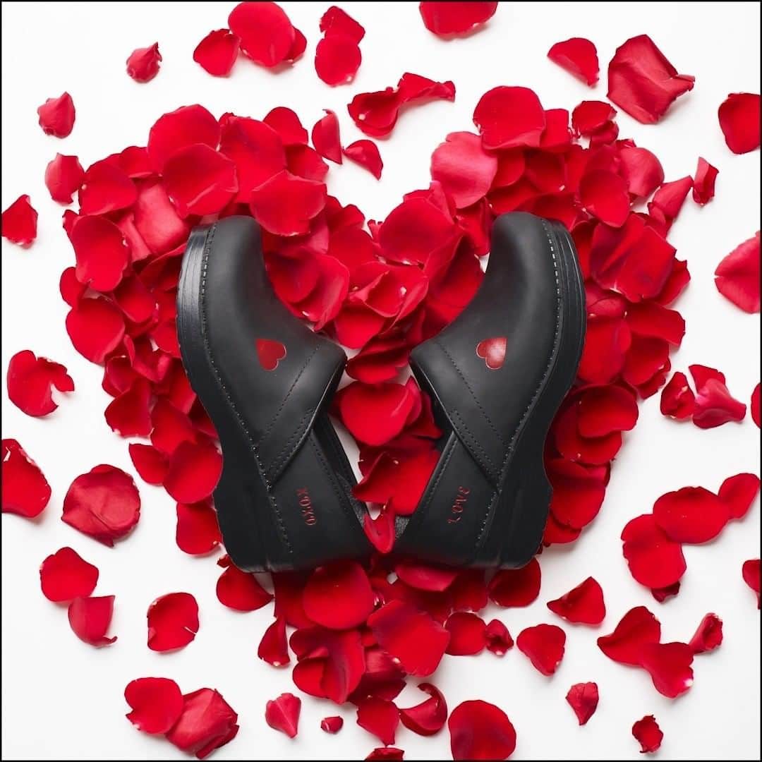 ダンスコのインスタグラム：「Sending ❤️ to our whole community!」