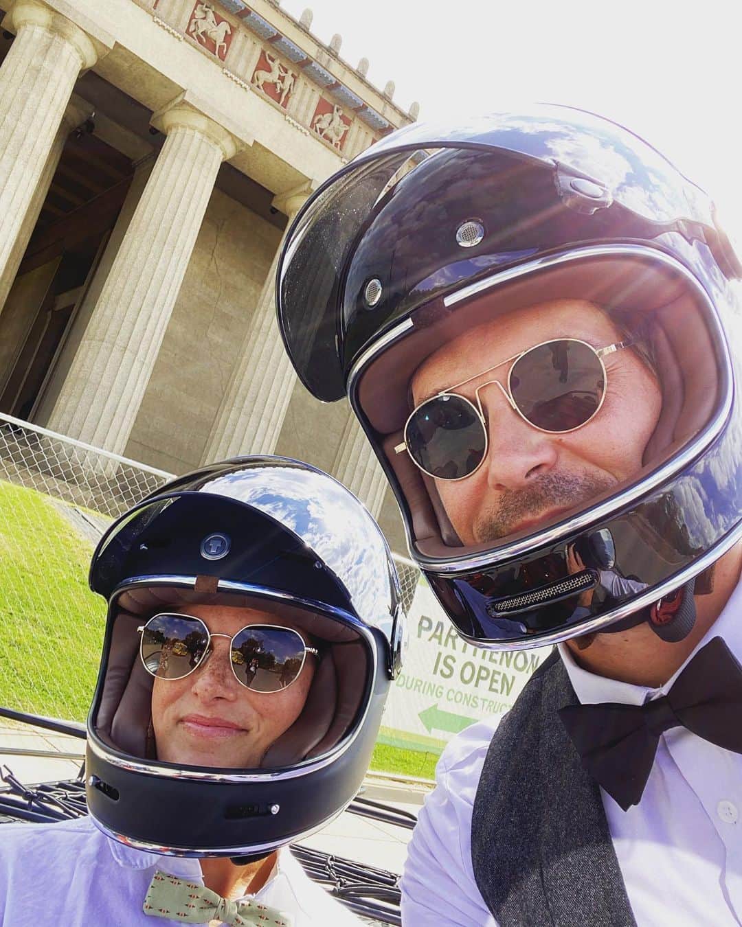 キャサディー・ポープのインスタグラム：「Happy anniversary, my ride or die ❤️」