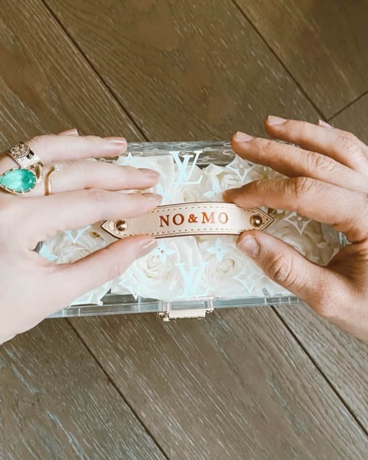 Nataly Osmannのインスタグラム：「Our everyday mantra : love, travel, share. @louisvuitton」