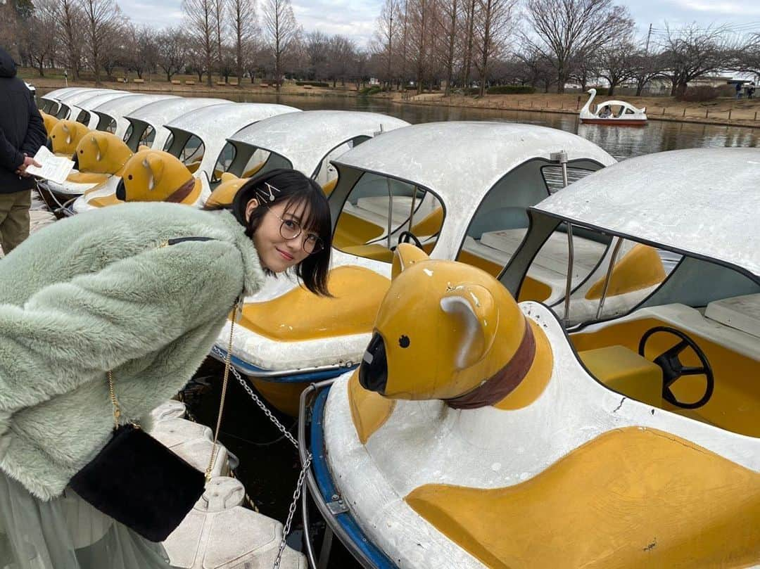 浜辺美波さんのインスタグラム写真 - (浜辺美波Instagram)「#浜辺美波 公式Twitterより  今夜22時からは 『ウチの娘は、彼氏が出来ない!!』第5話! 空ちゃん!デートリベンジ🍑 スワンボートは知ってるんですけど なんでコアラ船いるんでしょうか?? すごく謎でした 母娘の関係の秘密も見え隠れ?な第5話!! 2枚目写真はノーコメント🍑 ぜひみてねー🍑 #ウチカレ」2月14日 22時28分 - minami_829_gram