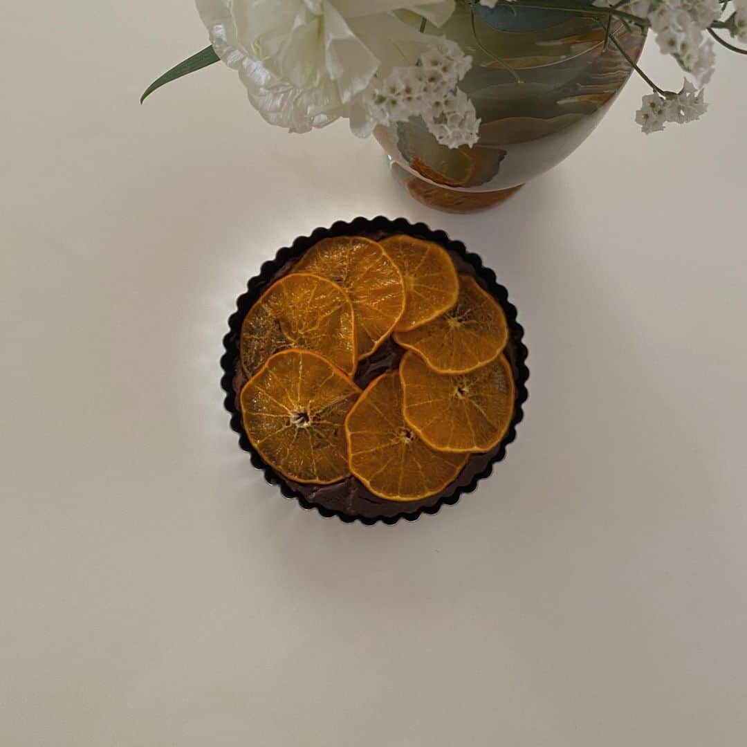 丸山クルミのインスタグラム：「Gluten-free cake🍊🍫」