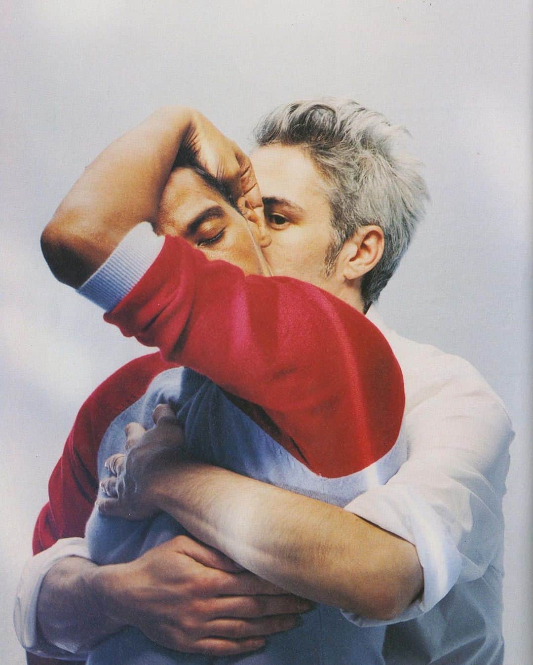 i-Dさんのインスタグラム写真 - (i-DInstagram)「Happy Valentine's Day! 😘⁣⁣ ⁣⁣ Swipe for some love from i-D's The Together Issue, no 216, 2002 ➡️❤️⁣⁣ ⁣⁣ .⁣⁣ .⁣⁣ .⁣⁣ 1 Photography @theonlymattjones⁣  Styling @kateyoung⁣⁣  Model @misslivalittle⁣ 2 Photography @linda_bujoli⁣  Styling @giannie_couji⁣  Models Philippe Krootchy and Pascal Humbert⁣⁣ 3 Photography @vanina_sorrenti⁣  Styling Nadine Shaw⁣⁣  Models Natalie And Laura⁣⁣ 4 Photography @mischarichter⁣  Models Jonathan E Randolph And John E Webb⁣⁣ 5 Photography Mischa Richter⁣⁣  Models Bitch and Animal⁣⁣ #Love #ValentinesDay #Together #LivTyler」2月14日 22時29分 - i_d