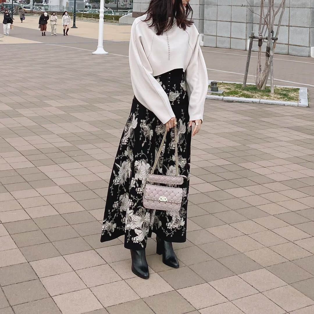 斉藤麻衣さんのインスタグラム写真 - (斉藤麻衣Instagram)「🔳🔲🔳 #amerivintage #zara #valentino #maisonvalentino #hirotakajewelry」2月14日 22時34分 - maismamnos