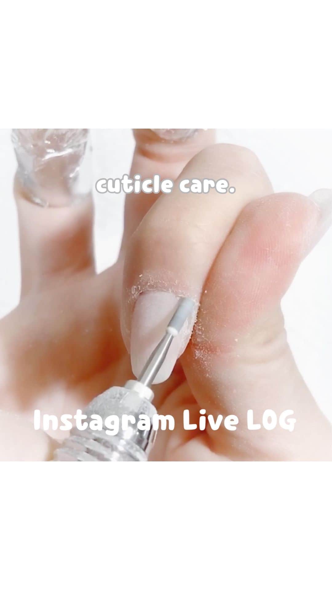 なかやまちえこのインスタグラム：「オフと甘皮ケア。cuticle care.⠀ ⠀  PREGEL・Betty gel・きまぐれキャット・PREANFA・PREXY商品は、⠀ ネイリストの方は↓ ⠀ プリモール @nail_premall ⠀ http://gelnailshop.com/ ⠀ キャンディポケット @candypocket_official ⠀ http://www.beautysupport.jp/sm/script_main/shoptop.php ⠀ セルフの方は↓ ⠀ ジョイアート @joyartofficial ⠀ http://joyart.biz/ ⠀ ⠀ にて購入頂けます☺️⠀  #nail #nails #nailart #ネイル #美甲 #ネイルアート  #japanesenailart #manucure #japanesenails #manicurist #gelnails #أظافر #네일아트 #미용 #vẽmóng #ngườiđẹp  #เพ้นท์เล็บ #искусствоногтя #artedeuñas #เพ้นท์เล็บเจล #ジェルネイルデザイン #オーロラネイル #auroranails @pregelofficial @kimagure_cat_whim @bettygel_official @prexyofficial」