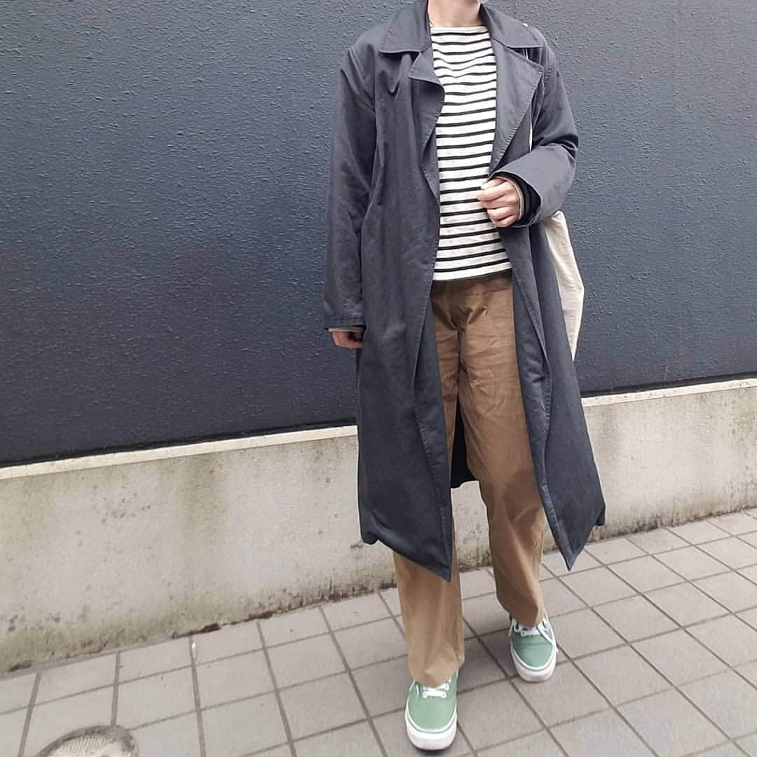 miii.iiiieさんのインスタグラム写真 - (miii.iiiieInstagram)「*** あったかday  #coordinate#dailyfashion#auralee#roku#akte#vans#ofrseoul#トレンチコート#チノパン#スニーカーコーデ#コーディネート#カジュアルファッション」2月14日 22時53分 - miii.iiiie