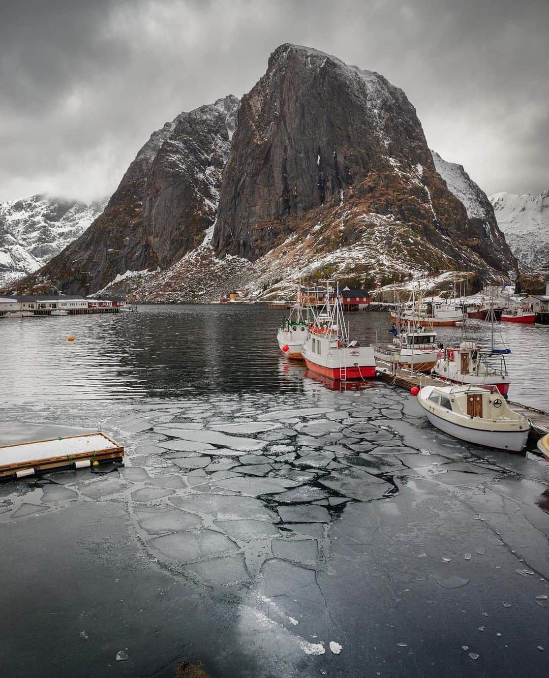 instagoodのインスタグラム：「@philipesterle h a r b o u r 12041⁠⠀ ⁠⠀ Some small chunks of sea ice linger in the harbour of Hamnøy in the middle of March.⁠⠀ ⁠⠀ Hamnøy, Nordland, Norway⁠⠀」