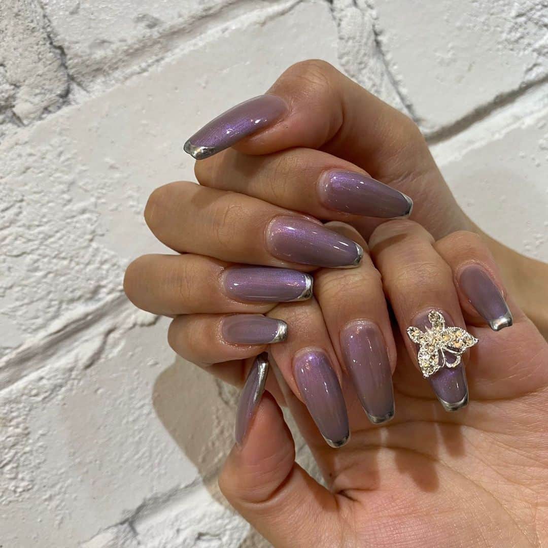 のインスタグラム：「New nail💅💎✨ 蝶々つけた🦋 ・ ・ ・ #nail #newnail #lapis #shibuya #ラピス #渋谷」