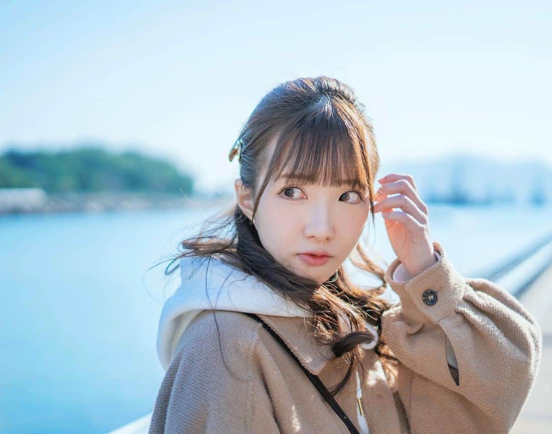 キアナのインスタグラム：「旧正月明けましておめでとう + ハッピーバレンタイン🌅💕」