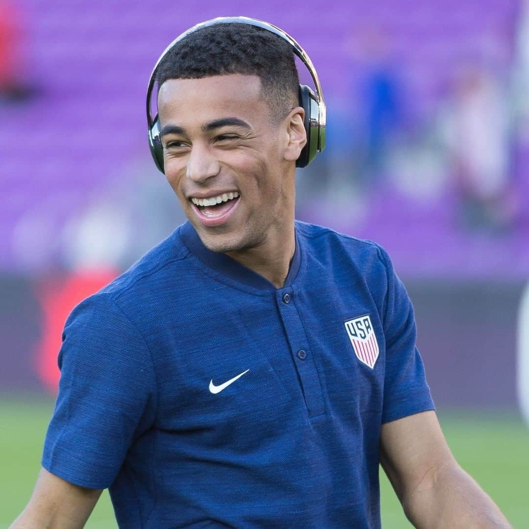 サッカー アメリカ代表チームさんのインスタグラム写真 - (サッカー アメリカ代表チームInstagram)「HAPPY BIRTHDAY @tyler_adams14! Keep 😀, Year 22 is gonna be a GREAT ONE!   🥳🎂🎁」2月14日 23時00分 - usmnt