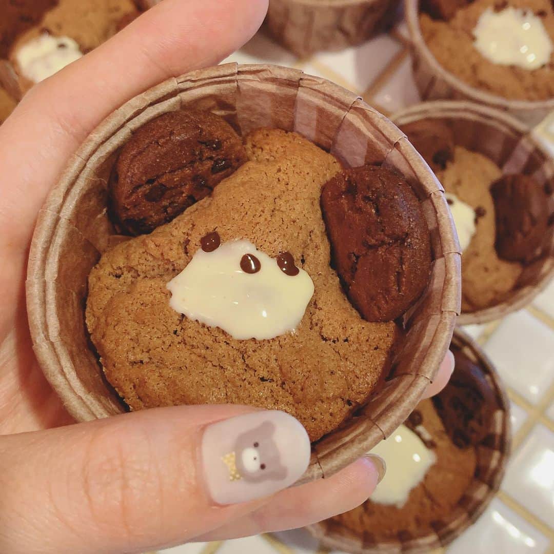 大鈴はるみのインスタグラム：「ネイルも🧸 カップケーキも🧸」