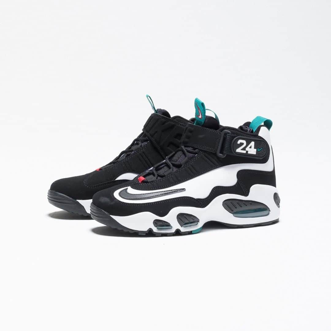 UNDFTDさんのインスタグラム写真 - (UNDFTDInstagram)「Nike Air Griffey Max 1 'Freshwater' // Available Monday 2/15 at Undefeated LA, SF, LV, Phoenix, Silverlake, Glendale, and Undefeated.com @nike」2月14日 23時30分 - undefeatedinc
