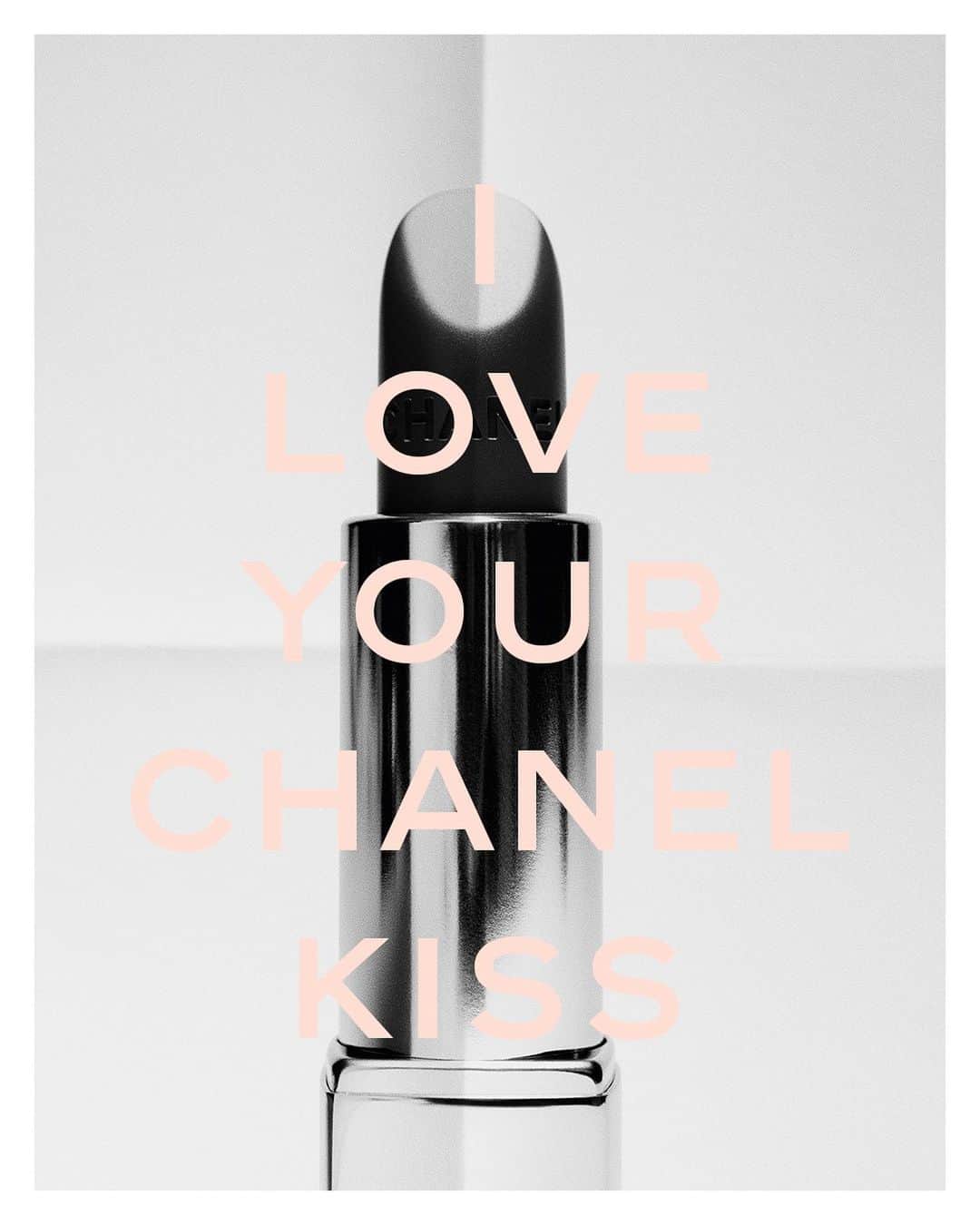 シャネルさんのインスタグラム写真 - (シャネルInstagram)「FEBRUARY 14TH. SAY IT WITH CHANEL.  Show your love with an exclusive selection of gifts.   #SayitwithCHANEL #SaintValentin」2月14日 23時36分 - chanelofficial