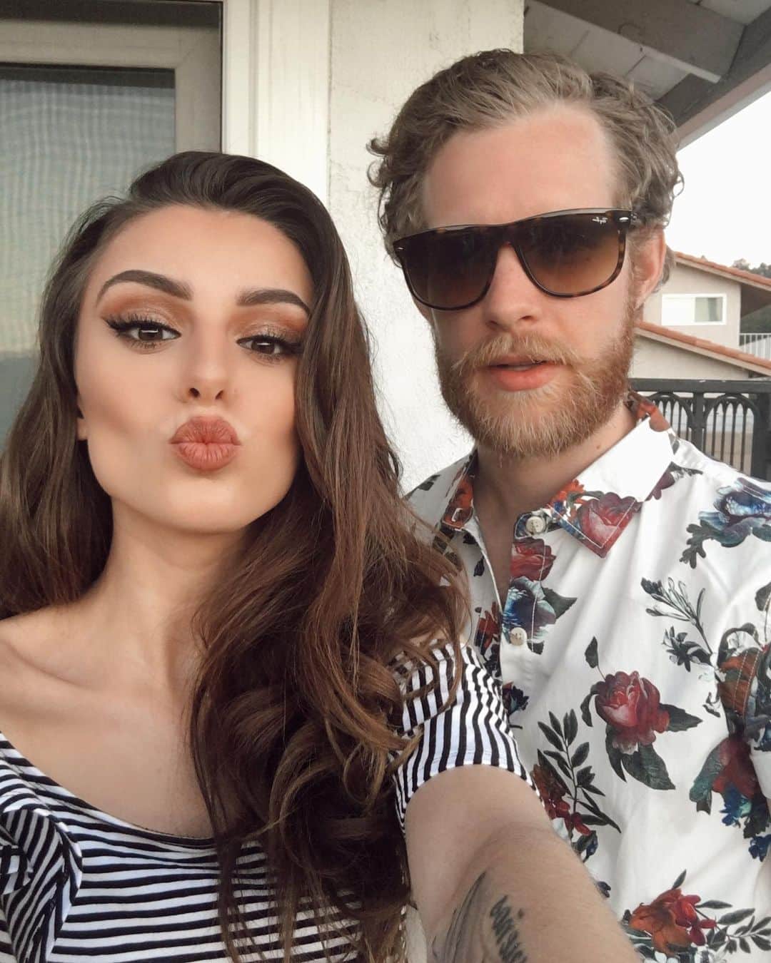 シェール・ロイドのインスタグラム：「Happy Valentine’s Day! ❤️🌹 This photo was taken a few years ago. Almost 10 years together, and so many amazing memories!  I love you! 👨‍👩‍👧❤️」