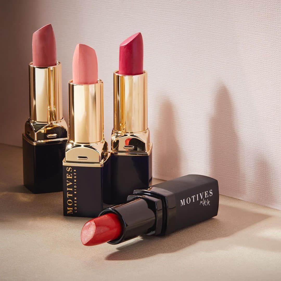 Motives Cosmeticsのインスタグラム：「You are officially our Valentine 🖤 Today  is the last day to enter the Motives Self-Love Giveaway! We are selecting 3 lucky winners to win the special-edition Motives Pure Love Lip Set 💄Visit our giveaway post or our stories for details on how to enter. #giveaway」