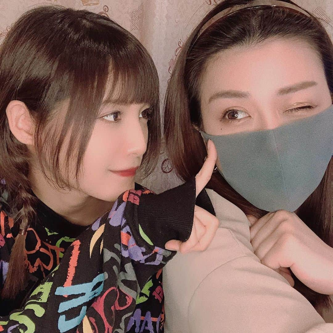 美沙玲奈さんのインスタグラム写真 - (美沙玲奈Instagram)「♥♥♥♥♥ わたちの相棒🐾 ご飯作り置きしに来てくれた💓 ゆりうぉんのご飯美味しいんだ〜🤤  #福岡女子 #平和な休日 #loveyou #💋」2月15日 0時25分 - rei777_official