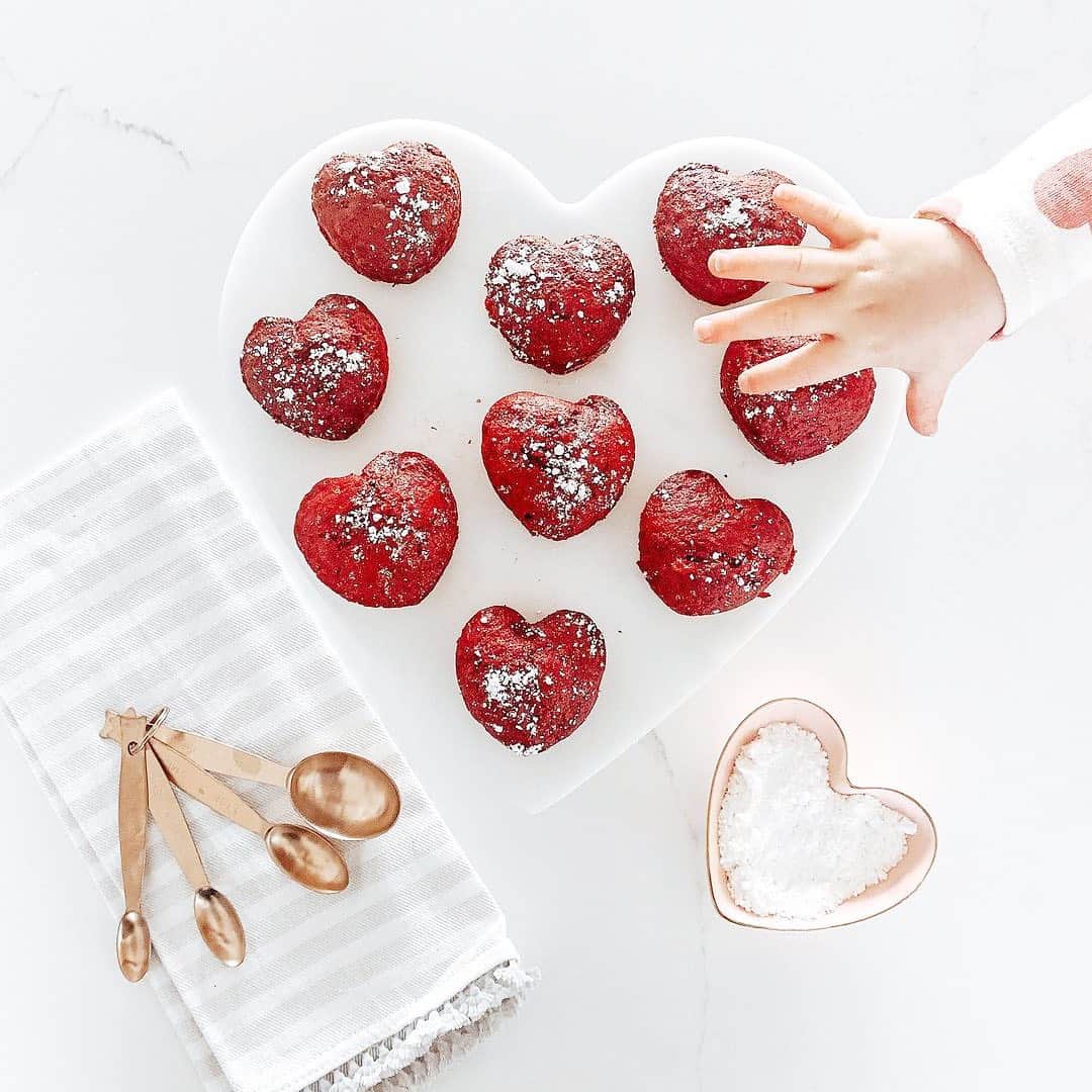 マーシャルズさんのインスタグラム写真 - (マーシャルズInstagram)「Happy Valentine’s Day! 💘 Don’t forget to share the love (and eat extra sweets) 😘   (📷: @house_of_goldies)」2月15日 0時31分 - marshalls