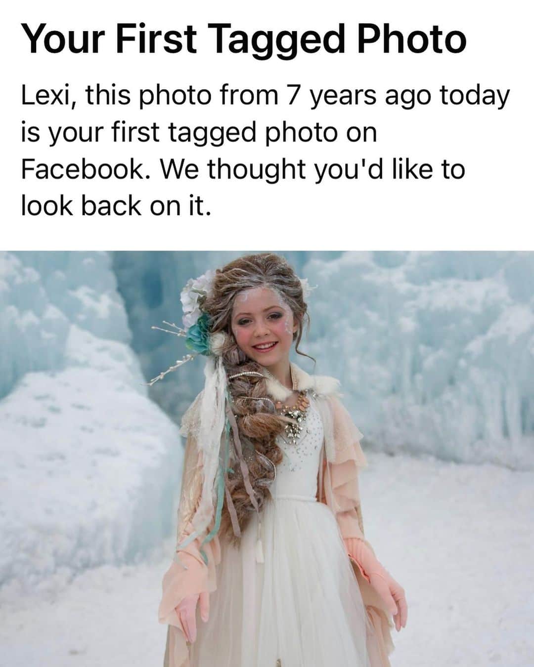レクシー・ウォーカーのインスタグラム：「This was my first tagged photo?!?! Such a super fun memory to see pop up on the @facebookapp Love and miss everyone who worked so hard to make this magic happen! ❄️⛄️💕 @alexboyereal  Choir: @onevoicechildrenschoir  Director: @masa.fukuda  Wardrobe: Mandy @kokoblushproductions (Seriously the most amazing team pulling it together in ONE WEEK!) Hair: @hairdesignbykarli (she married my brother after this! 🥰) Makeup: @tarastarling who knows exactly how to make a girl feel like a Princess! #addglitter Recording: @soulariumstudios with Stoker White  Location: Ice Castles Production: Go Big Creative Bryce Johnson who is awesome and added all the credits for HMUA, wardrobe and the names of every person in the Choir because without them, this wouldn’t have worked! ☺️ 👉🏻 https://youtu.be/MhlyvIB3SDs」
