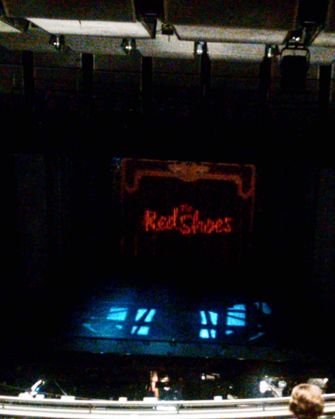 山田友美さんのインスタグラム写真 - (山田友美Instagram)「実は５年前、出来たてホヤホヤのthe Red Shoesをみるためにロンドンにいってました。  #matthewbourne #redshoese#スターダストプロモーション#フリーアナウンサー#山田友美」2月15日 0時42分 - __tomomiracle
