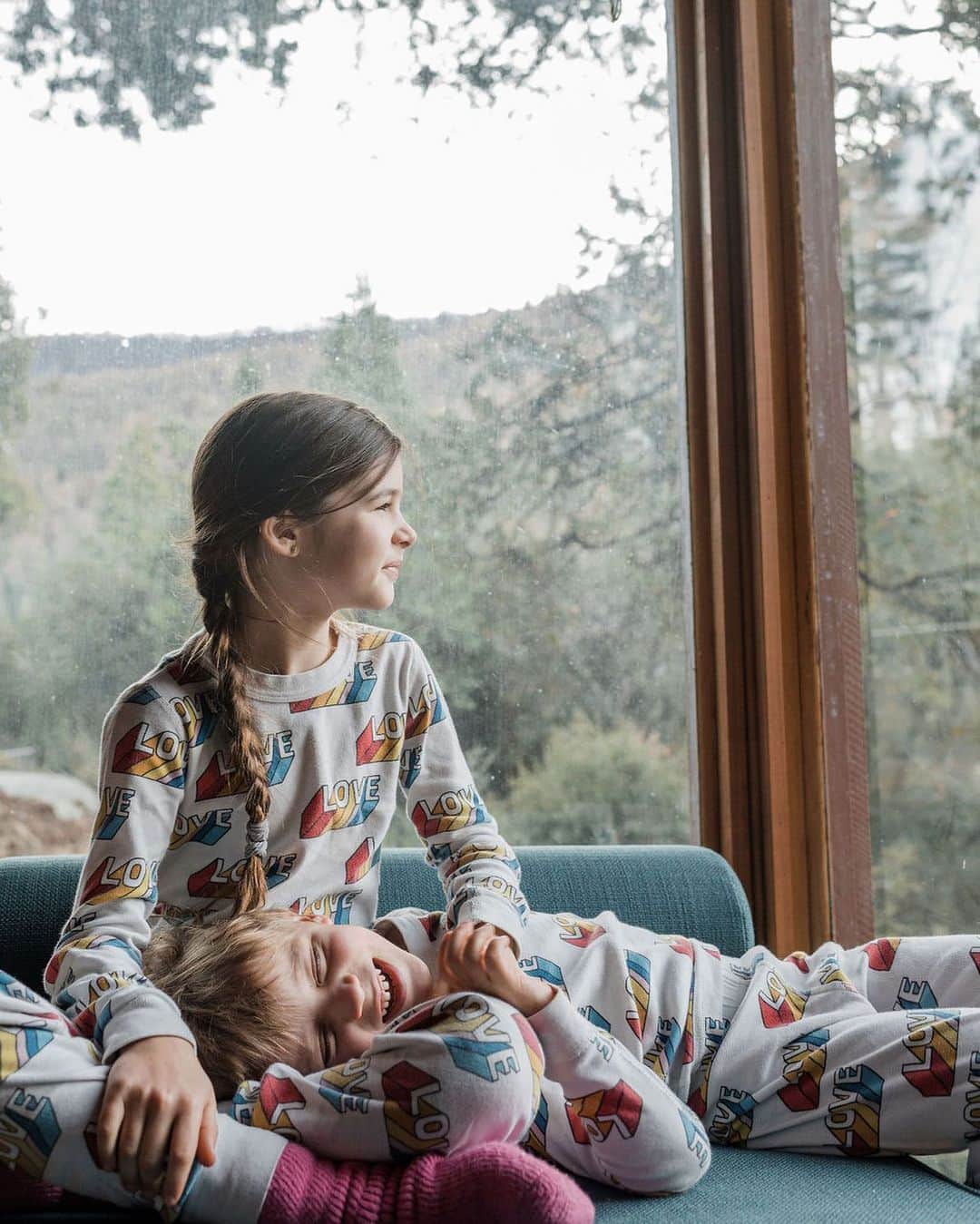 ティファニー・ティーセンのインスタグラム：「My silly sweet little Valentines ❤️❤️」
