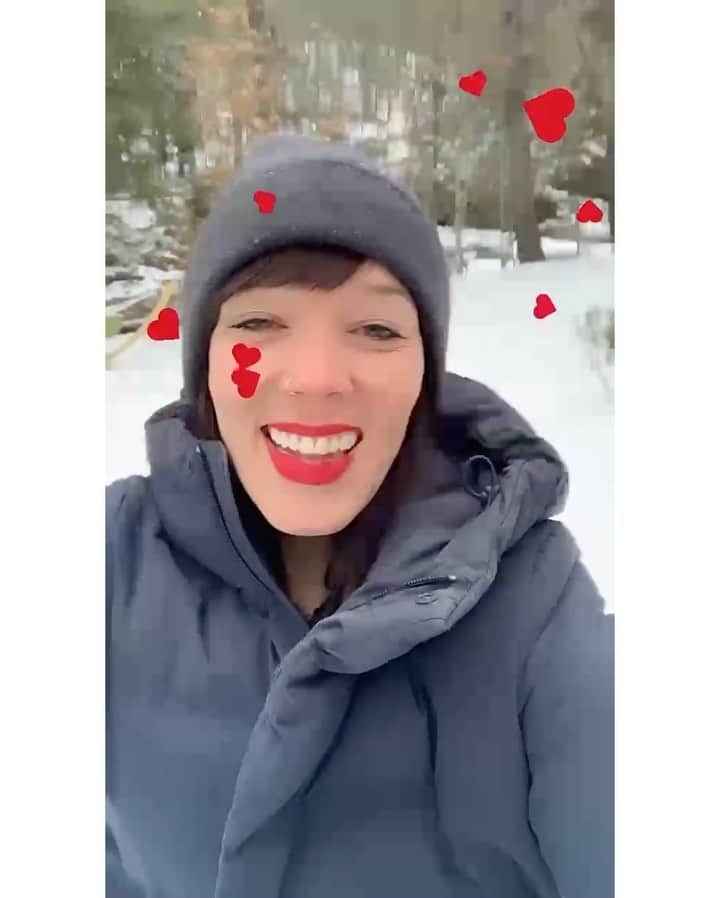 The Lumineersのインスタグラム：「We made a special #ValentinesDay filter for you. Head over to our profile to use it. We want to see all your beautiful faces! ❤️」