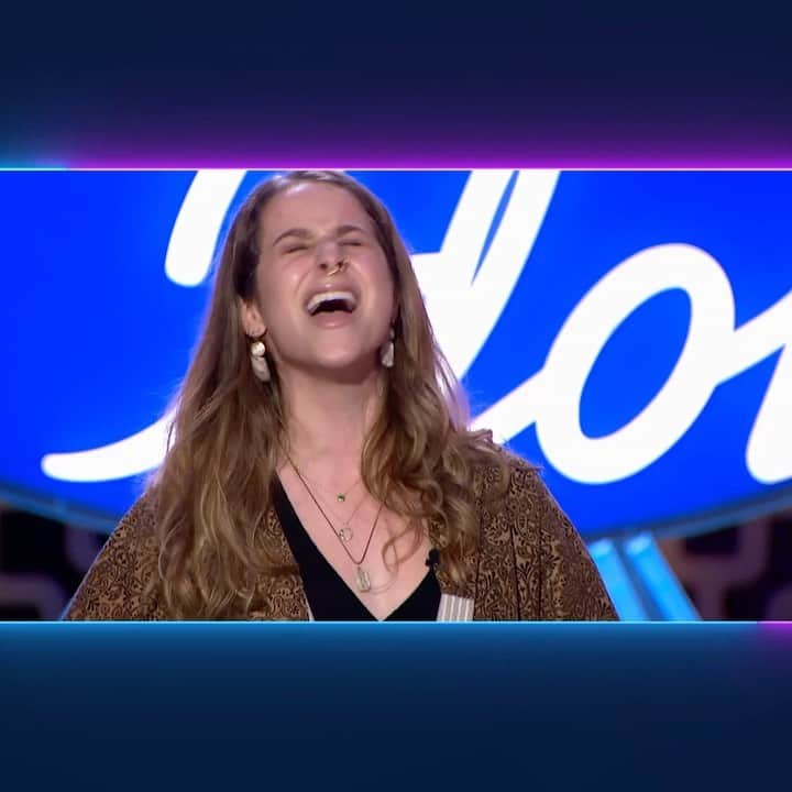 American Idolのインスタグラム：「Those flawless vocals and runs just BLUE us away! Shining light @anileelist is an inspiration. 💙🔆」