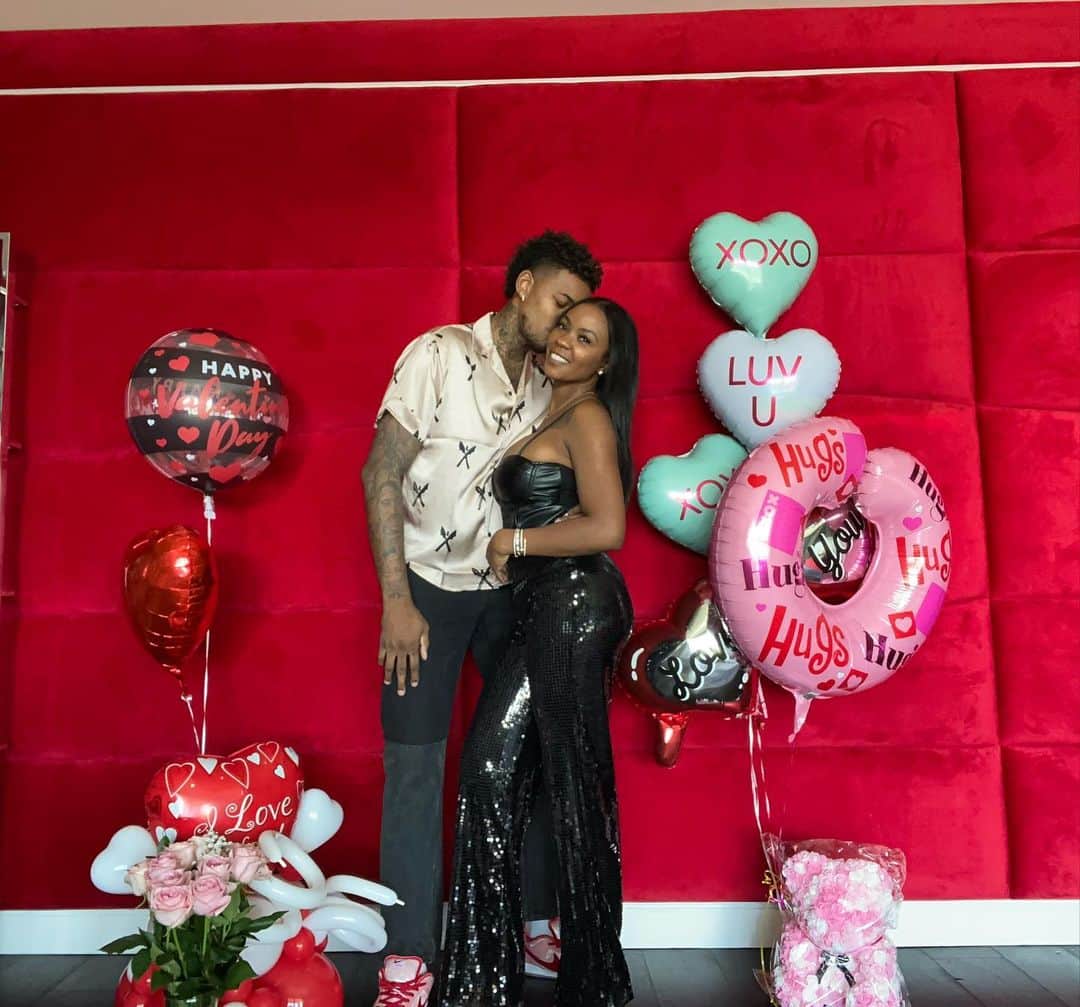 ニック・ヤングのインスタグラム：「Happy Valentine’s Day GURL!!!! .... Ms Godiva if you nasty lol @keonnanecole .. jr Yr ❤️❤️❤️❤️❤️❤️❤️❤️❤️❤️❤️❤️❤️❤️❤️❤️❤️❤️❤️❤️ to Now!」