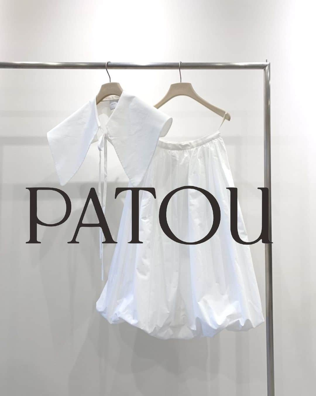 ウィムガゼットさんのインスタグラム写真 - (ウィムガゼットInstagram)「. 【PATOU 2021SS COLLECTION】.  Skirt(PATOU)¥69,300 Collar(PATOU)¥20,900  #whimgazette#ウィムガゼット#patou#skirt#collar」2月15日 11時01分 - whimgazette_official