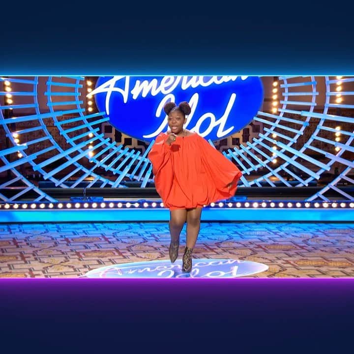 American Idolのインスタグラム：「“Yes, MA’AM!”  @officialniarenee just brought the soul, the sass, and the SAUCE!  🙌🧡」