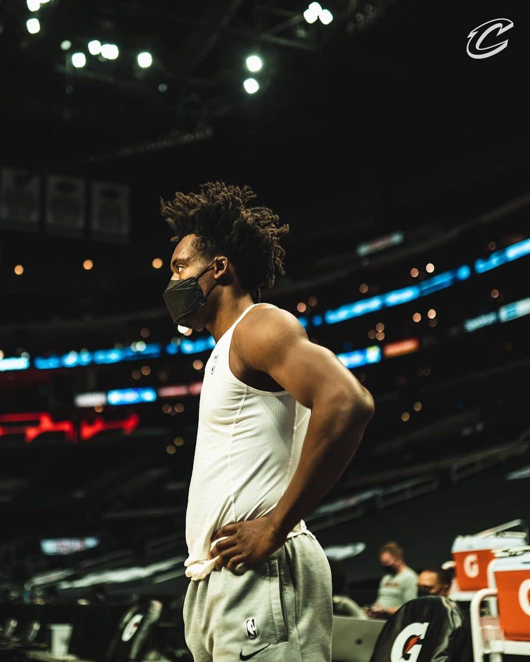 のインスタグラム：「Hoopin’ time in LA. #BeTheFight」