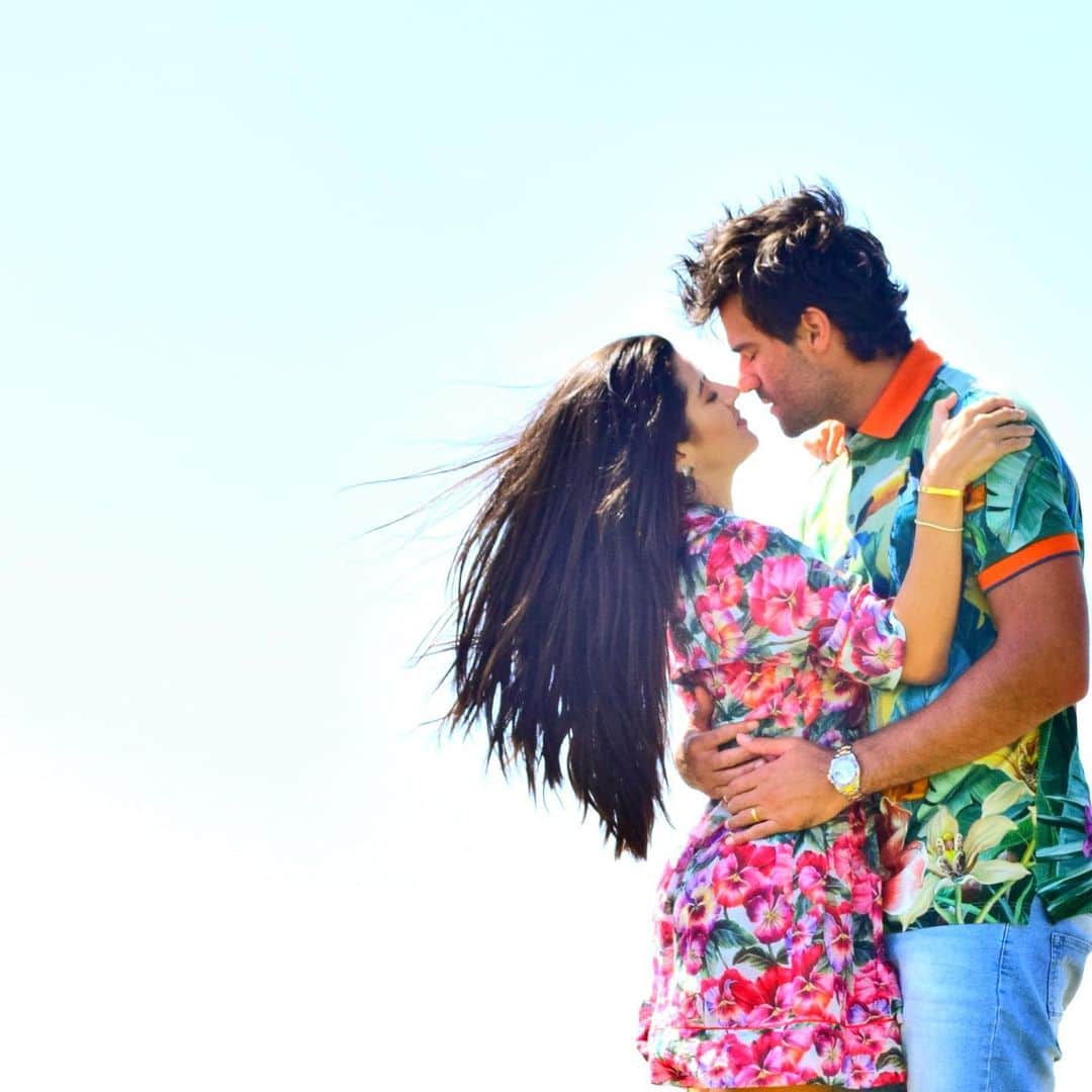 ナタリア・ベッカーのインスタグラム：「Happy valentine’s day ❤️ All of me loves all of you @alissonbecker ❤️」