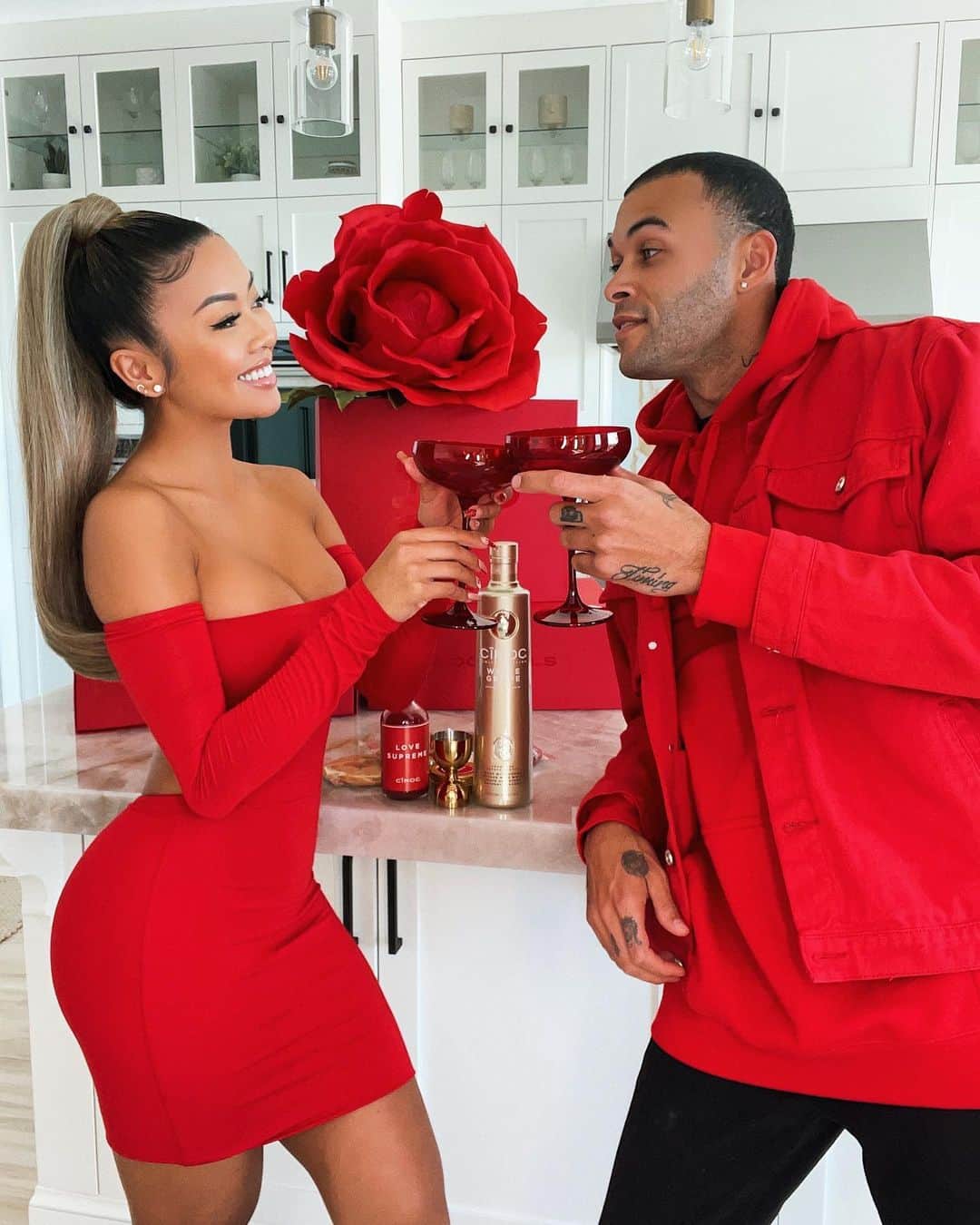リアン Vのインスタグラム：「Cheers to a beautiful season of love with @ciroc signature blend. 🌹  May our bond never be broken and our love grow stronger by the moment. 🥂❤️ @donbenjamin  #HappyValentinesDay」