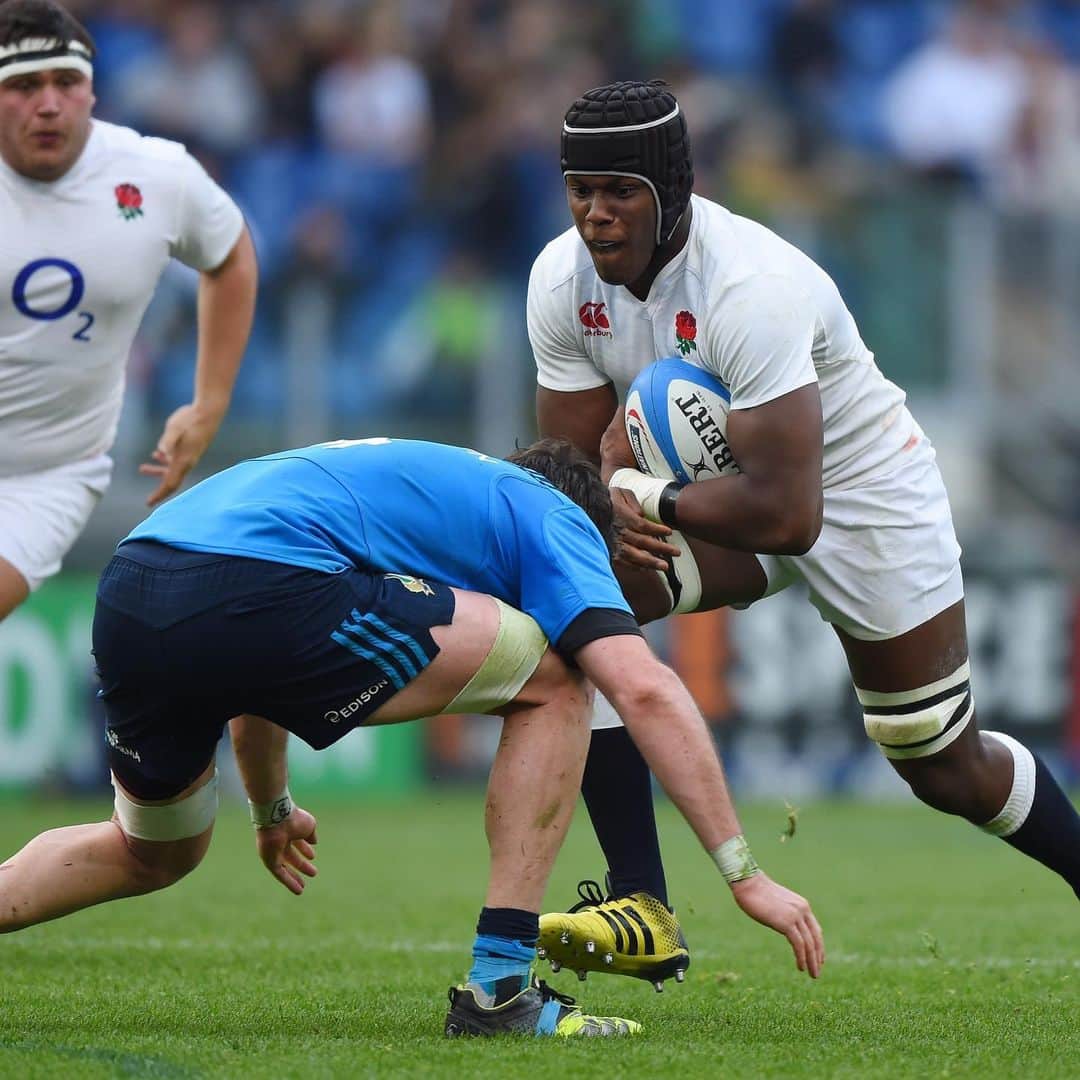ラグビーイングランド代表のインスタグラム：「#OnThisDay in 2016 @maroitoje made his England debut 📆 He now has 4️⃣5️⃣ caps for his country 🌹」