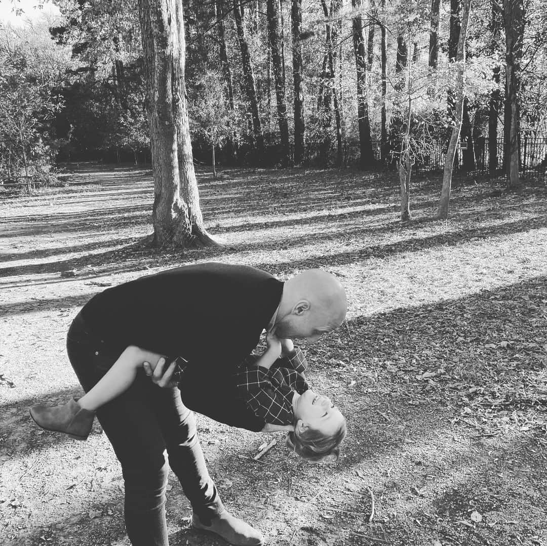 ブラッド・グザンのインスタグラム：「The loves of my life❤️ Happy Valentines Day!」