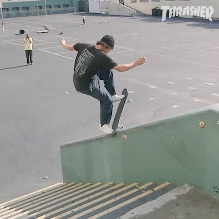 スラッシャーのインスタグラム：「👉🏾 @tannervanvark’s pro debut part for @realskateboards is MUST-SEE TV 📺 Now playing on all Thrasher channels 📡」