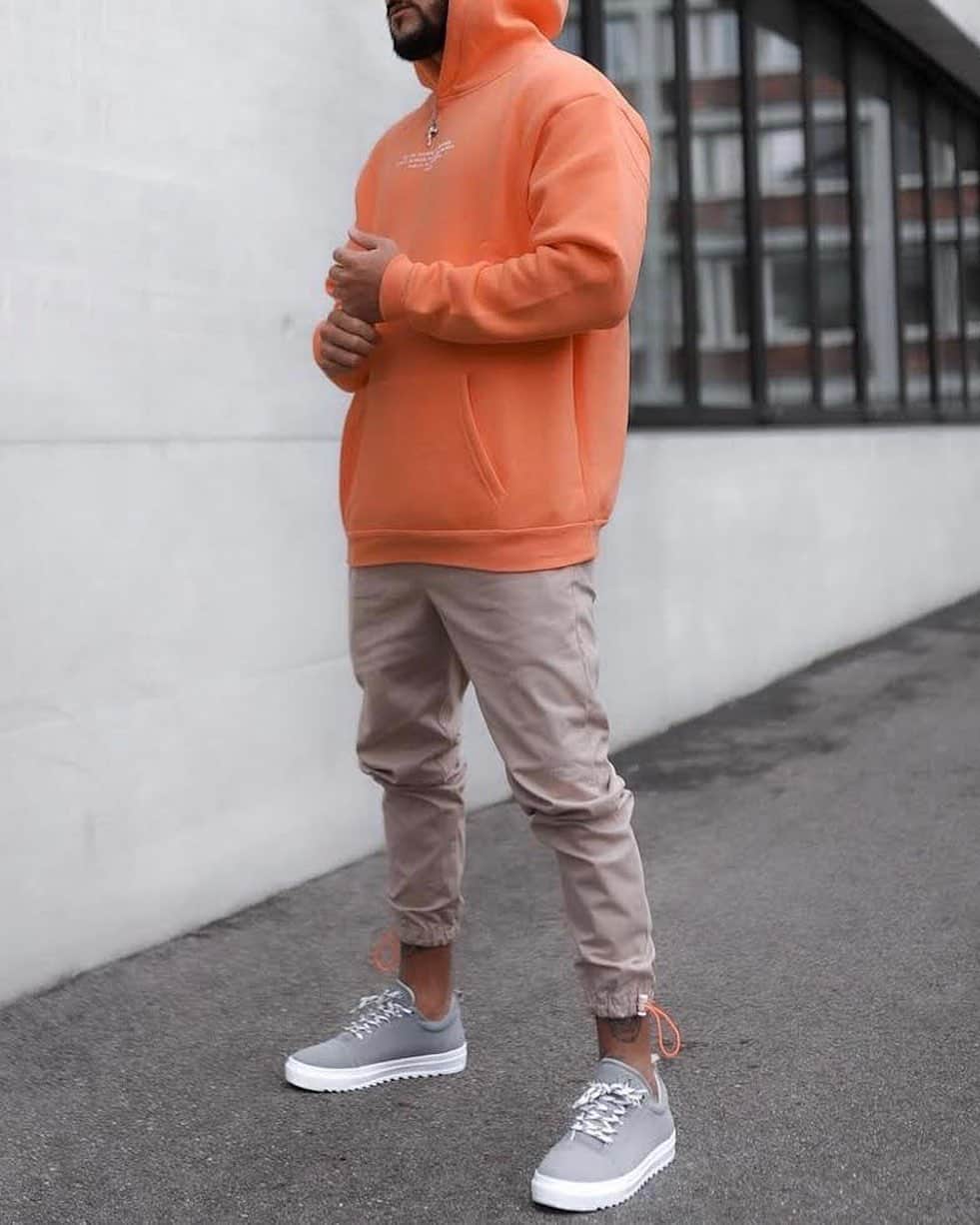 Men Withのインスタグラム：「#ad Great outfit from @martinvalenstore 👌🏽 Tap the photo to shop!」