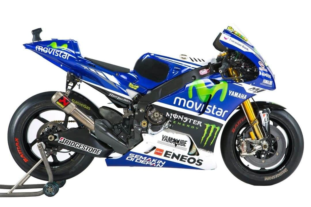 MotoGPさんのインスタグラム写真 - (MotoGPInstagram)「The @yamahamotogp YZR-M1 through the decade! 👌 Less than 24 hours before we see the 2021 machine launched! 🤩 #MotoGP #Motorsport #Motorcycle #Racing」2月15日 4時00分 - motogp