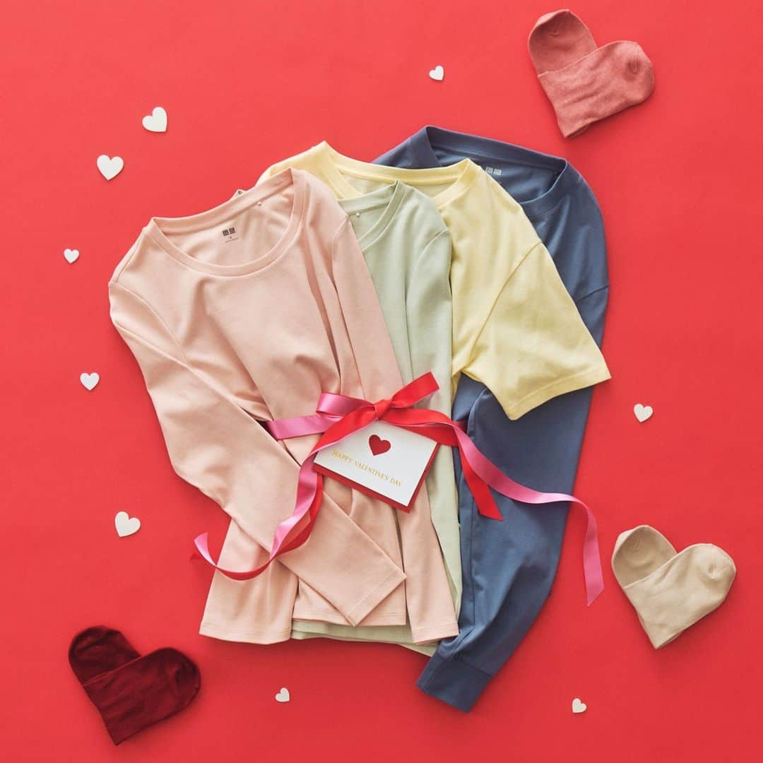 UNIQLO UKのインスタグラム：「Cosy up with your loved ones today!」