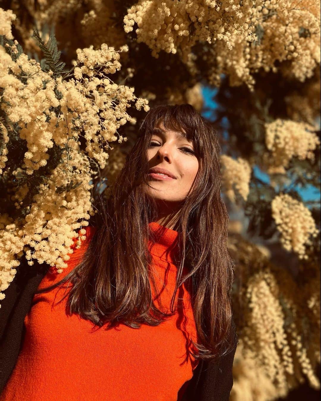 Stella Egittoのインスタグラム：「L’occhietto è da vino risso, la temperatura la segna il mio colore del naso 🌾🌞♥️ Ma andiamo a noi, anzi a voi: e che mi dite di questa vostra domenica di sole e -37.784 gradi più o meno ovunque in tutto il planisfero ? . . . . . #ilmionasoèiltermometeo  #lovelovelove」