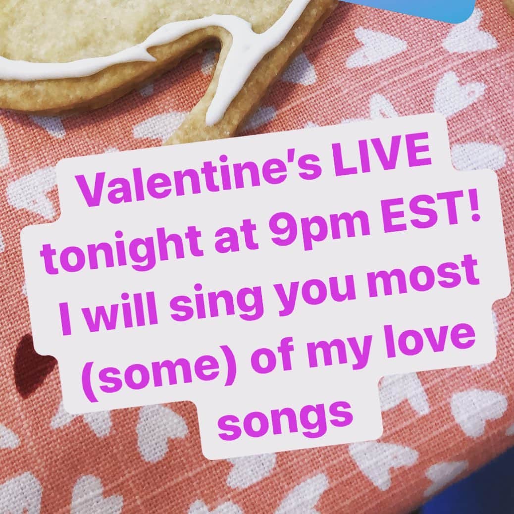 Kishi Bashiのインスタグラム：「Happy Valentine’s Day. I’ll sing a few of my love songs tonight for you. Comment your favorites below 🥰」