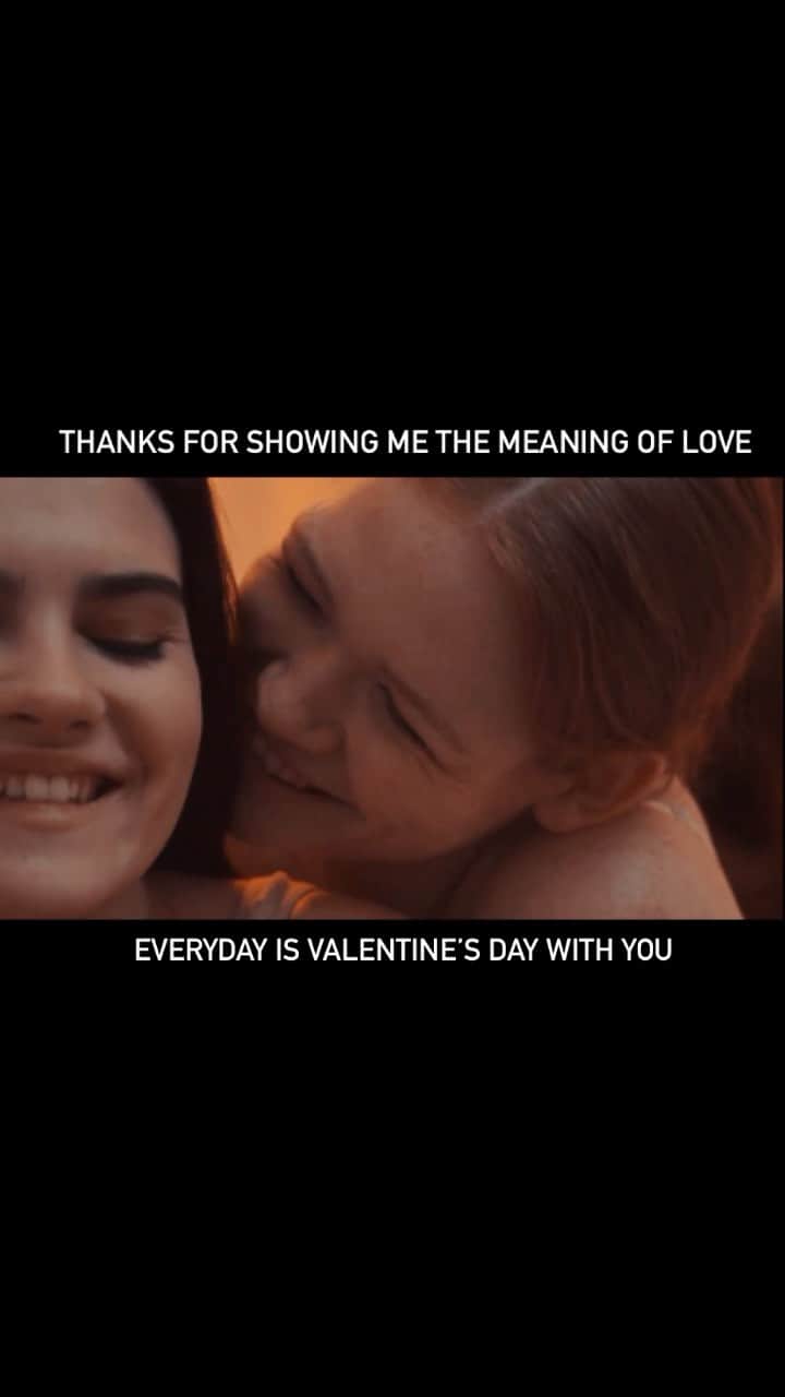 Mali-Koa Hoodのインスタグラム：「Everyday is Valentine’s Day when you live everyday out in love. Tag or send this to show you care ♥️ I thought this song and message were never more appropriate.」