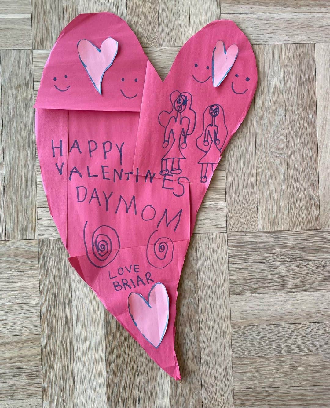 レイチェル・ビルソンのインスタグラム：「Happy Valentines Day, hope everyone feels some love today. #myforevervalentine」