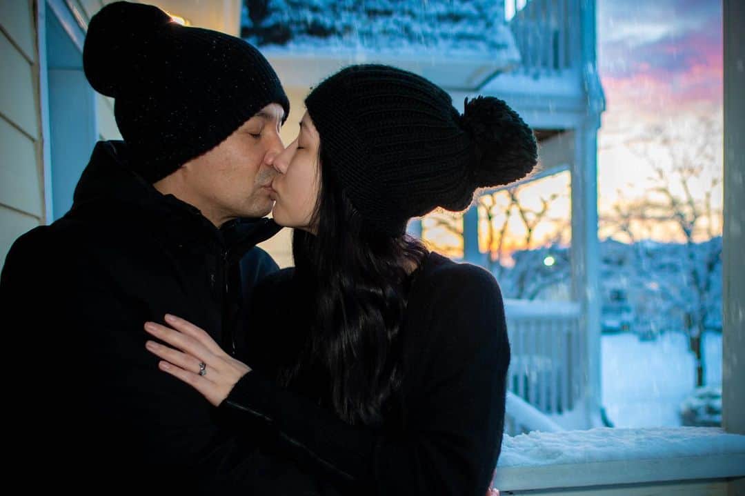 のインスタグラム：「Still crushing on you since the moment we met. Happy Valentine’s Day🥰」