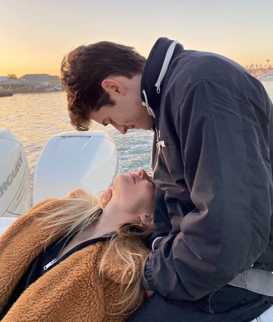 グレッグ・サルキンのインスタグラム：「I enjoy every moment with you, before and after you’ve had coffee (prefer after tho)」