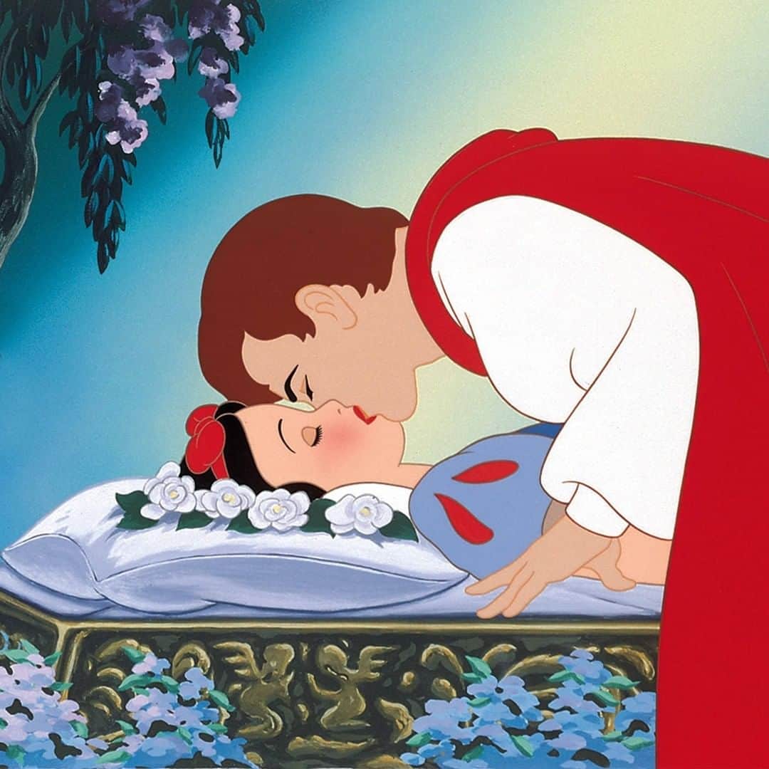 Disneyさんのインスタグラム写真 - (DisneyInstagram)「Love opens up a whole new world. 💕」2月15日 5時00分 - disney